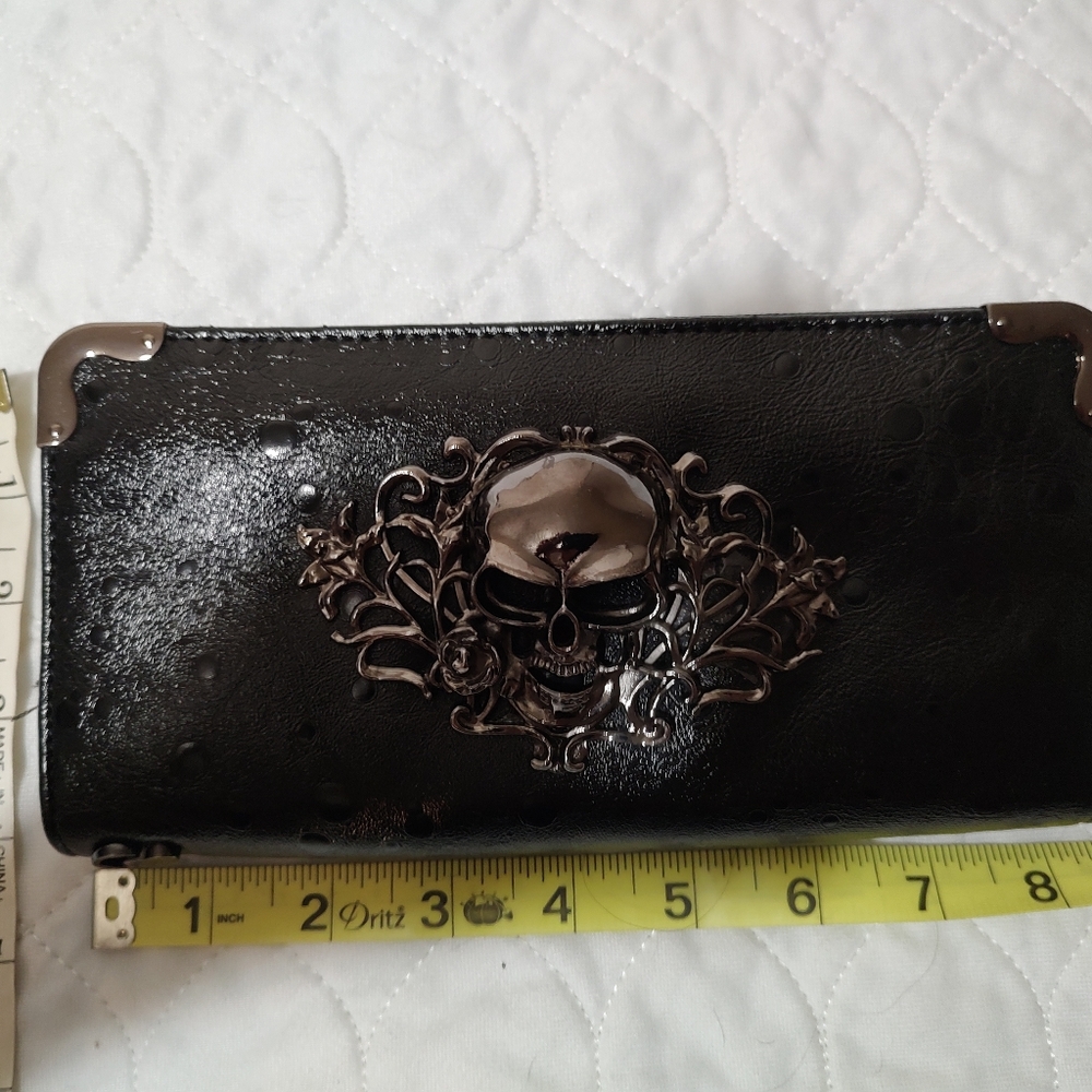 Skull Wallet - Picture 4 of 4